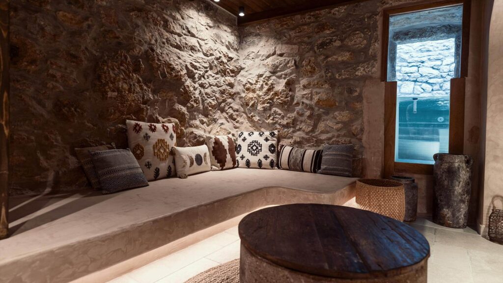 Spilia Suite with Hot Tub in Mani - KaSeas Boutique Hotel, Mani
