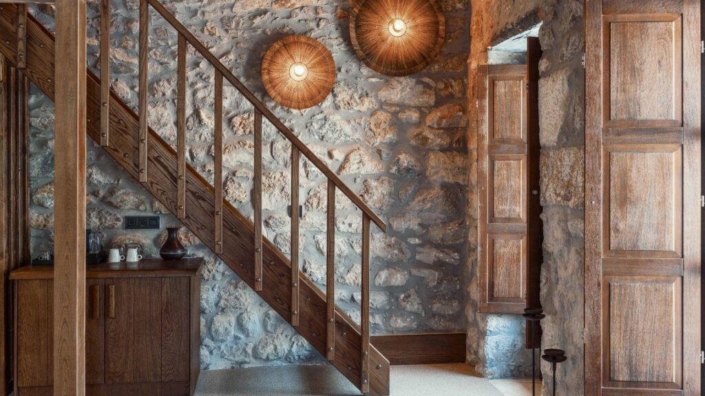 armenopetra-kaseas-staircase