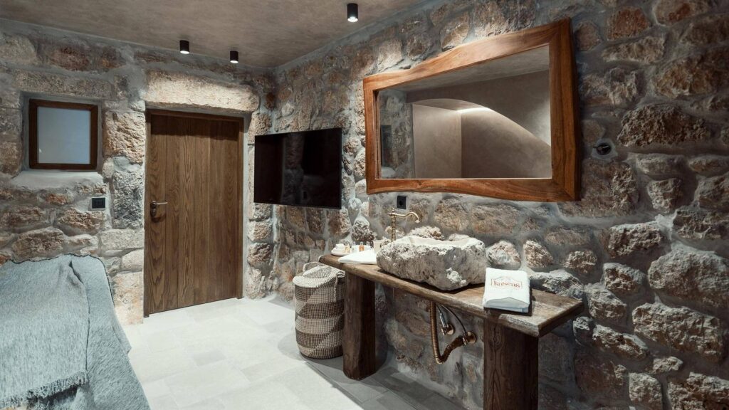 Katoi Room in Gerolimenas - KaSeas Boutique Hotel