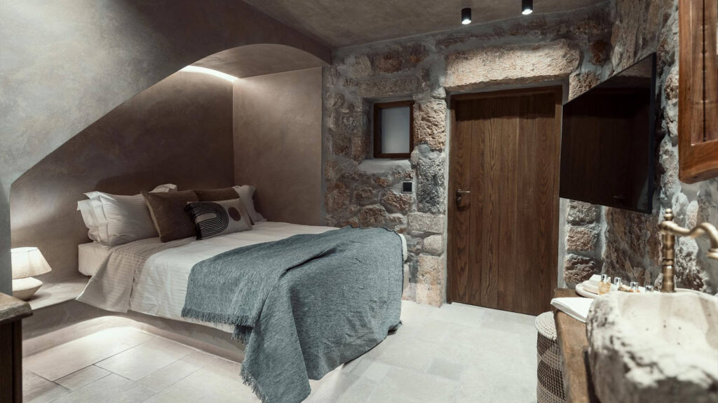 Katoi Room in Gerolimenas - KaSeas Boutique Hotel