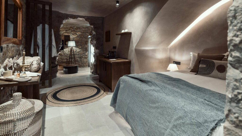 Katoi Room in Gerolimenas - KaSeas Boutique Hotel