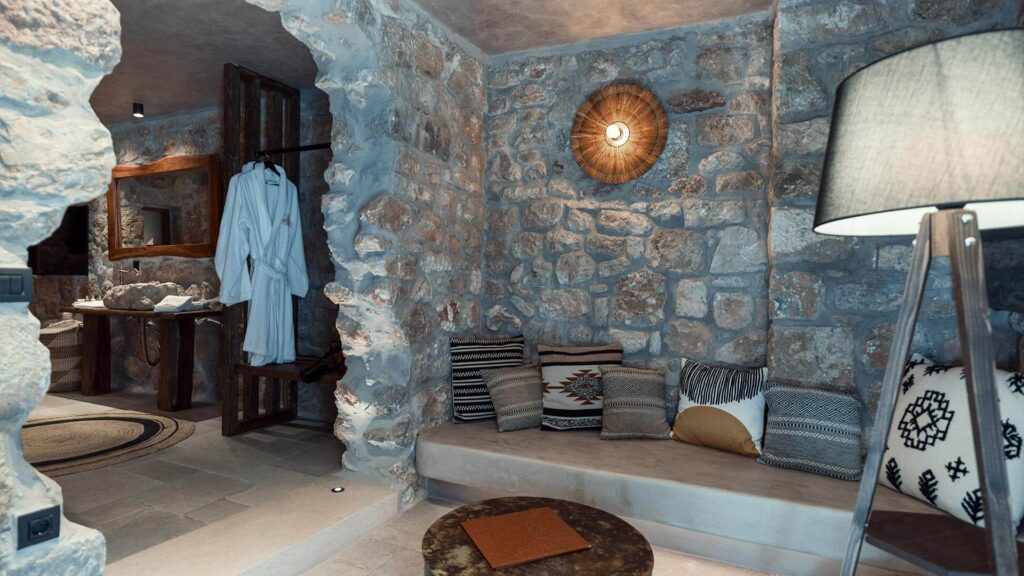 Katoi Room in Gerolimenas - KaSeas Boutique Hotel